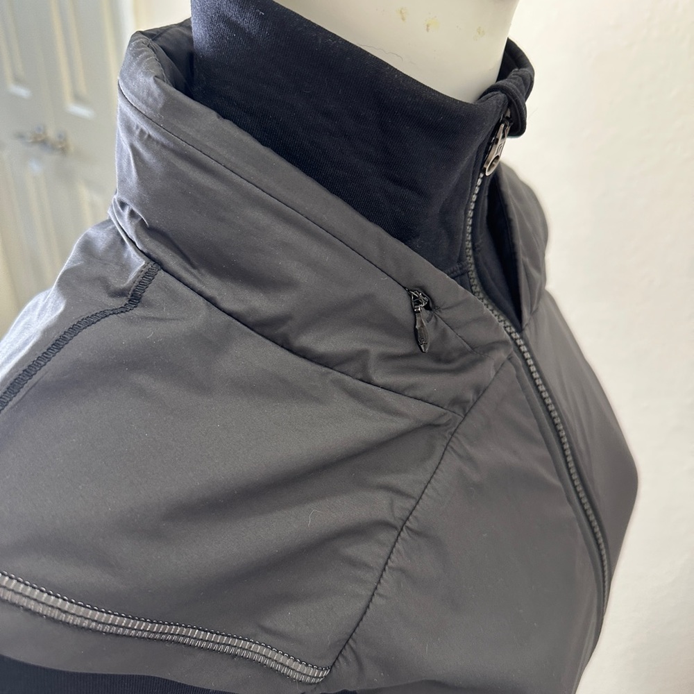 Lululemon jacket - Picture 8 of 8